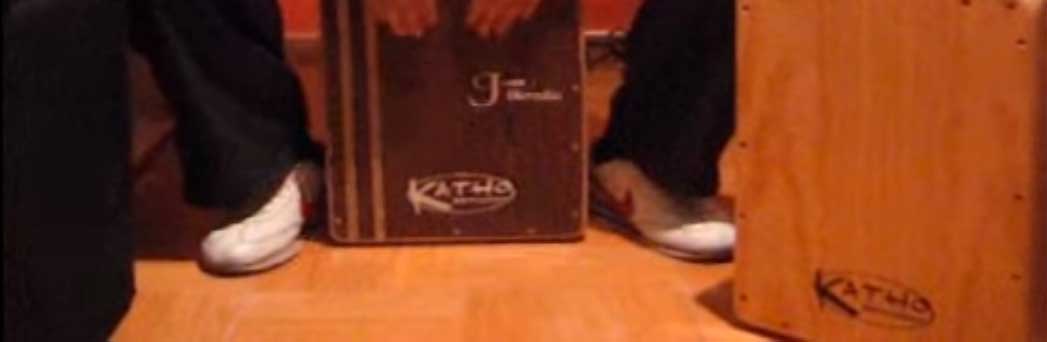 tocando cajon flamenco