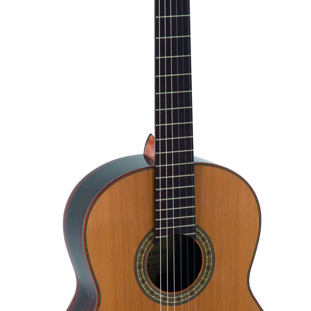 GUITARRA CLÁSICA ADMIRA A10 SERIE ARTESANÍA
