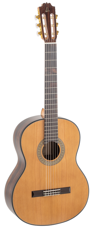 GUITARRA CLÁSICA ADMIRA A4 SERIE ARTESANÍA