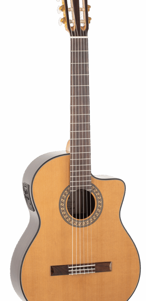 GUITARRA CLÁSICA ADMIRA A6 ELECTRIFICADA CON CUTAWAY CON FISHMAN SERIE ARTESANÍA